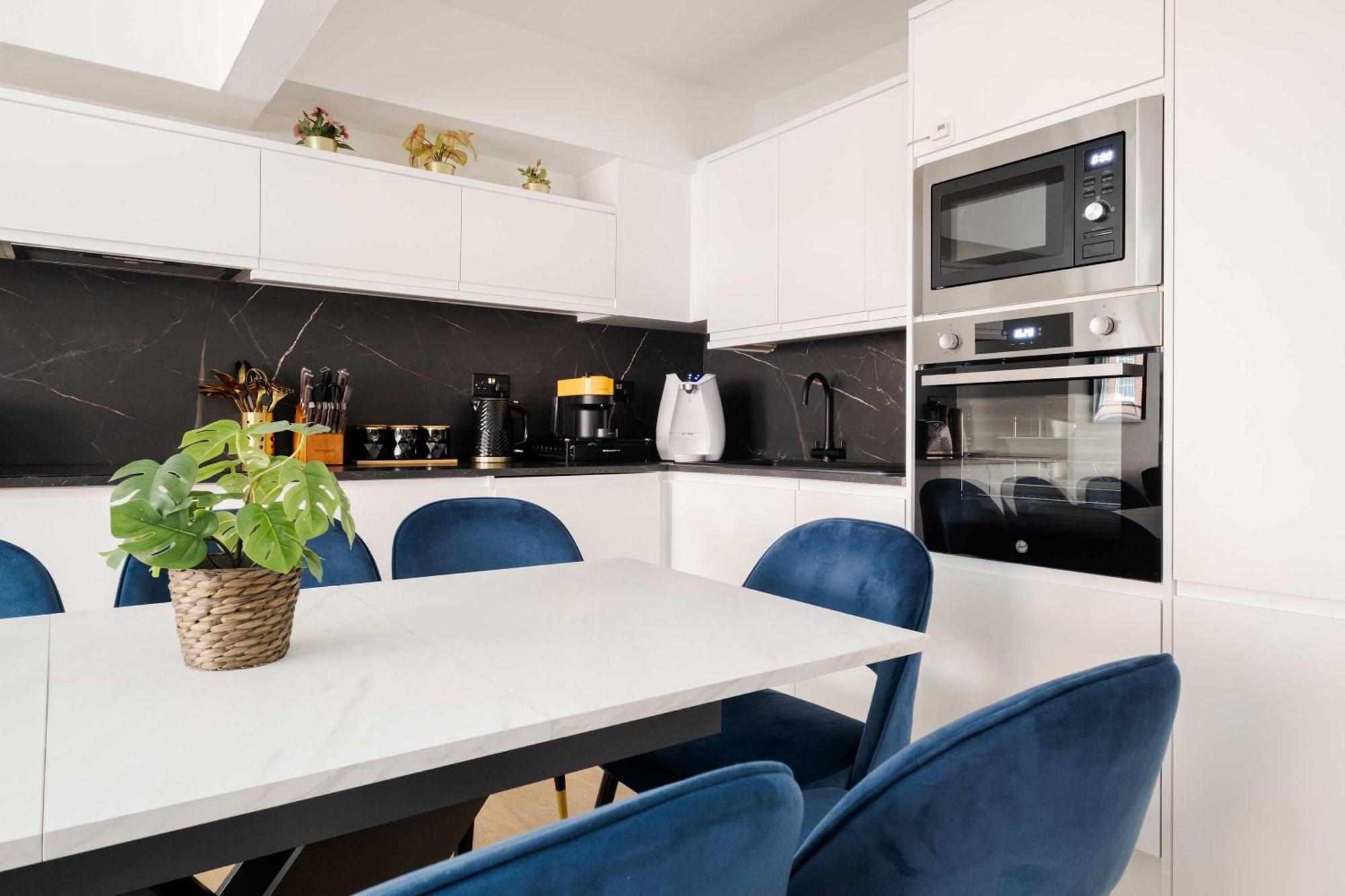 Luxury 3 Bedroom Apartment In Marylebone London Exterior photo
